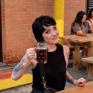 Meet your Posher, Nikki